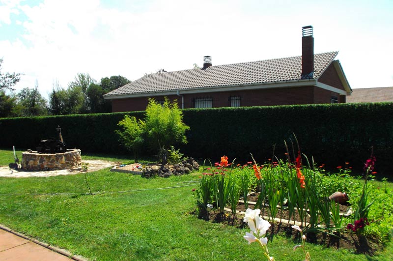 Diseño y realización de un jardín en una casa particular - Jardinería en  León y diseño de jardines en Léon. Diseño Verde